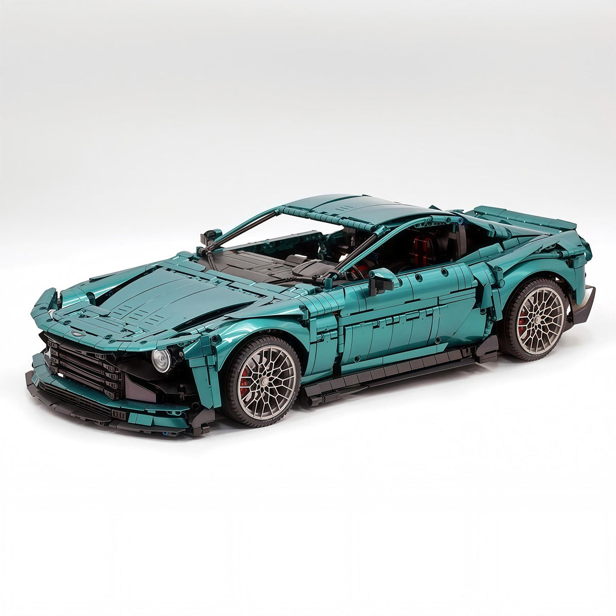 Britanski V12 Grand Tourer 1:8